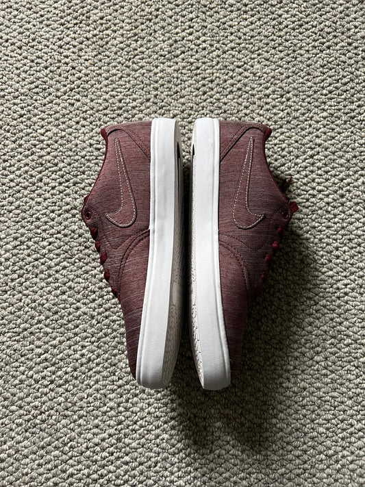 Red Nike SB Solar CNVS PRM
