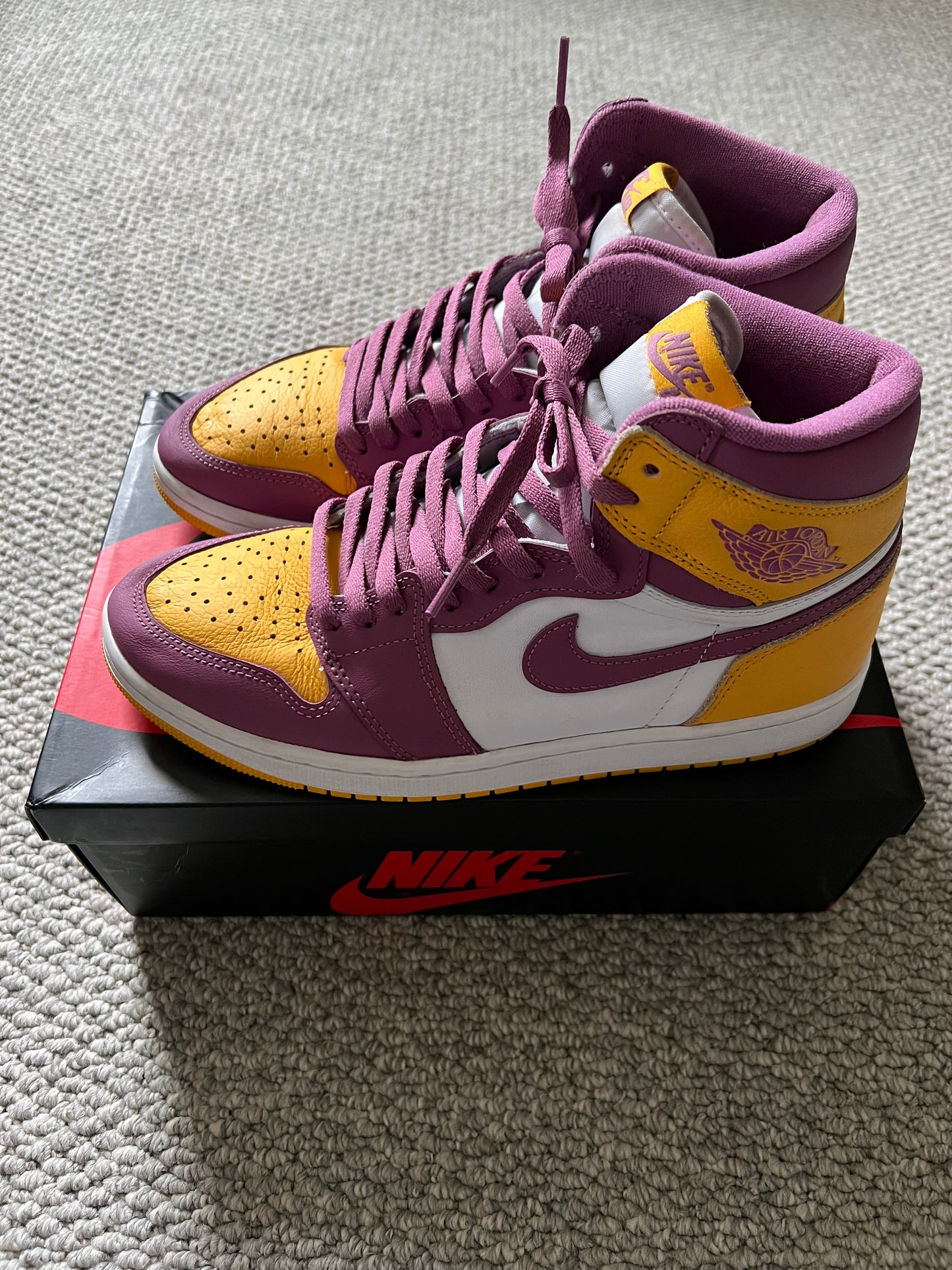 Air Jordan Retro High OG